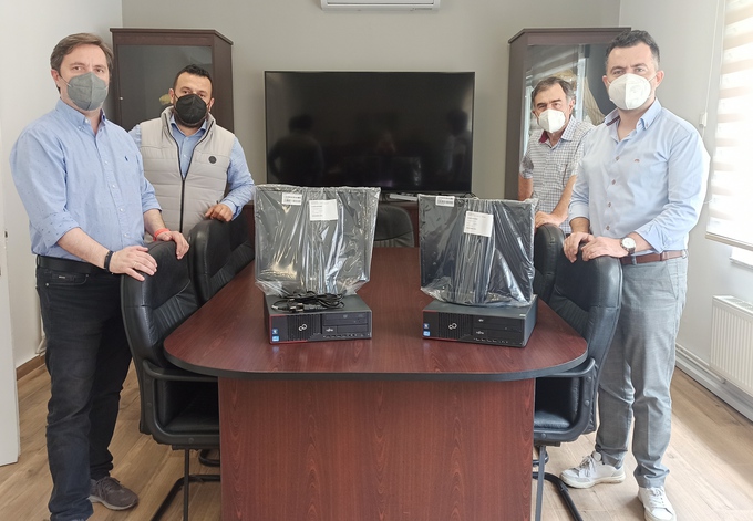Φωτογραφία Δωρεά υπολογιστών στον Δήμο Νάουσας